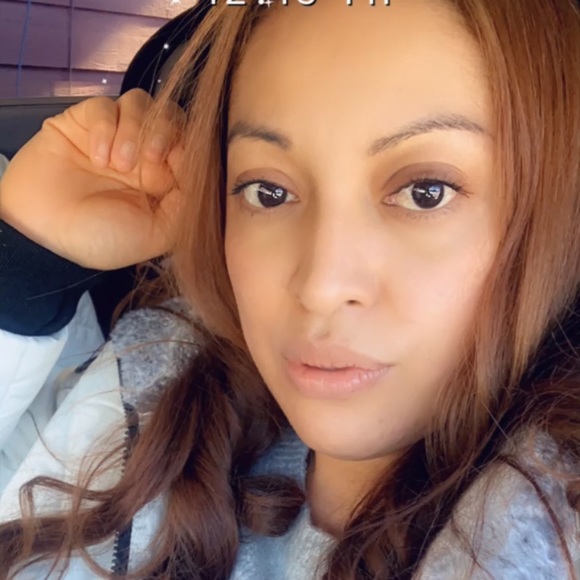 Meet your Posher, Geovanna - Picture 1 of 1